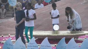 Offrande de l'eau à Auroville